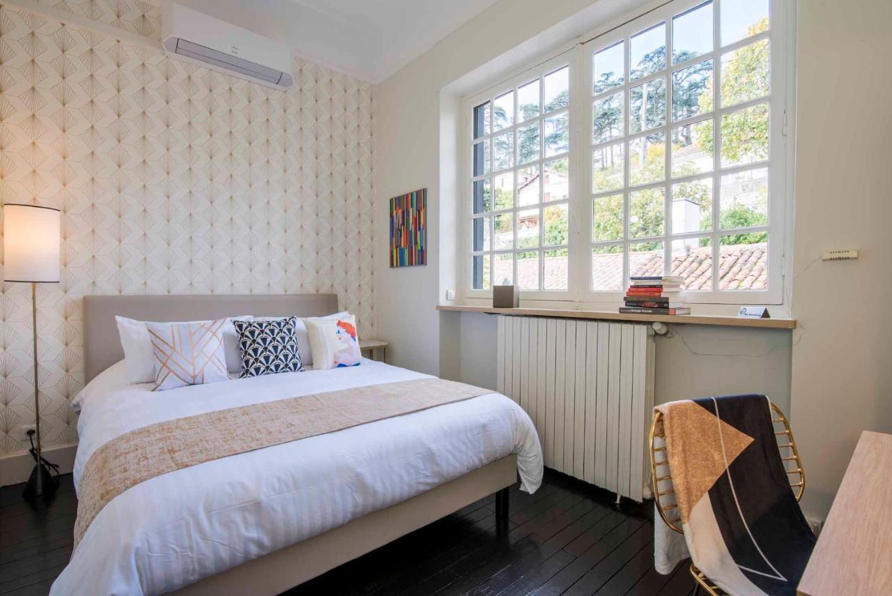아쟁 콴 라 빌 도트 B&B 외부 사진