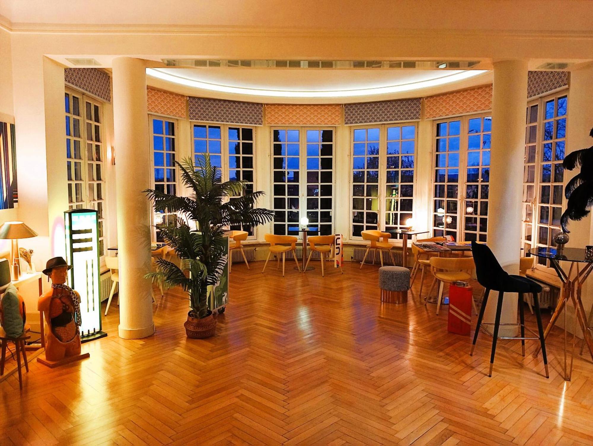 아쟁 콴 라 빌 도트 B&B 외부 사진